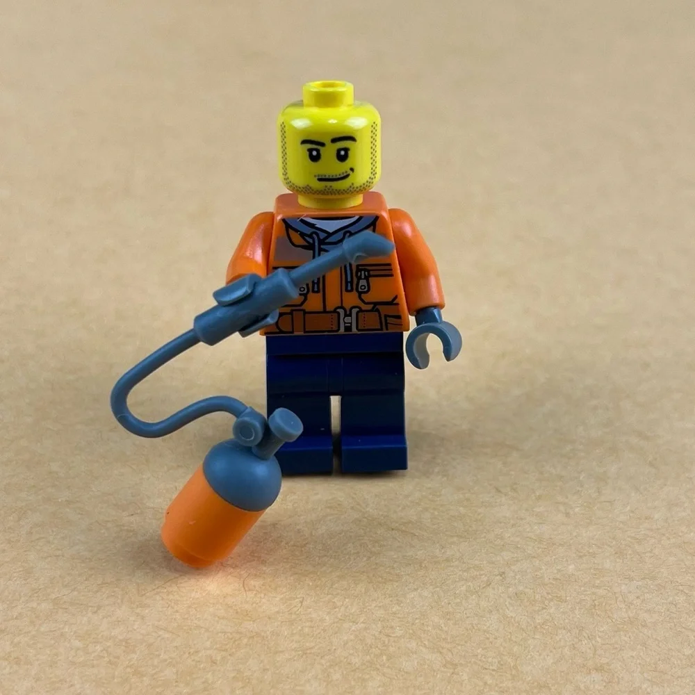 LEGO Minifigure Car Mechanic Welder Missing Visor 2